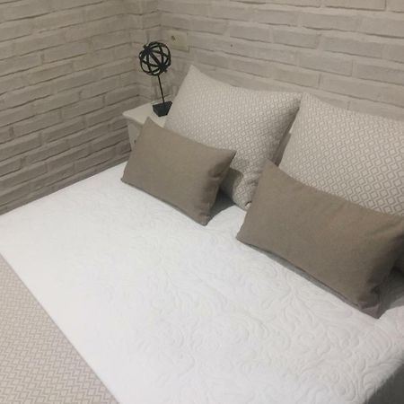 Atico Del Rojas Apartment Toledo Luaran gambar